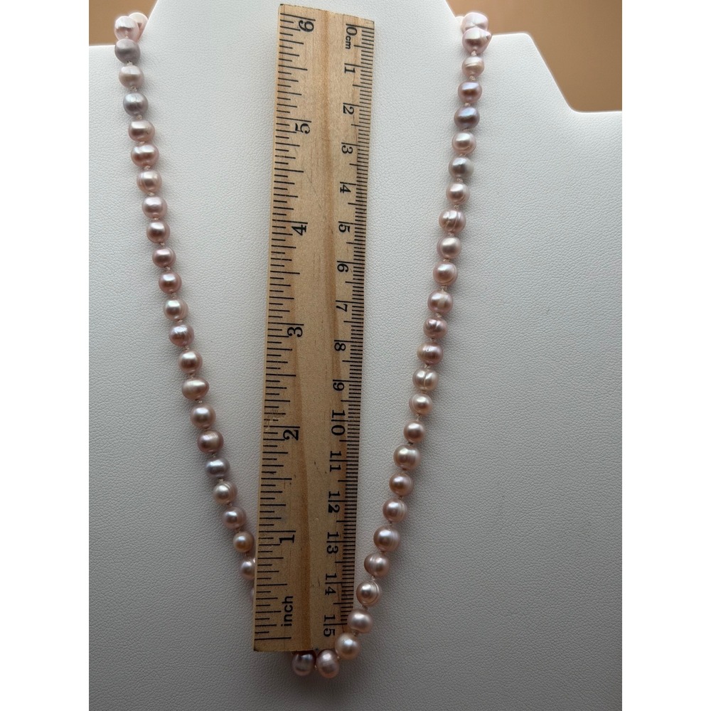 Mauve Pink Freshwater Cultured Pearl Hand Knotted Necklace 18 Inch Baroque Clasp - Picture 6 of 7
